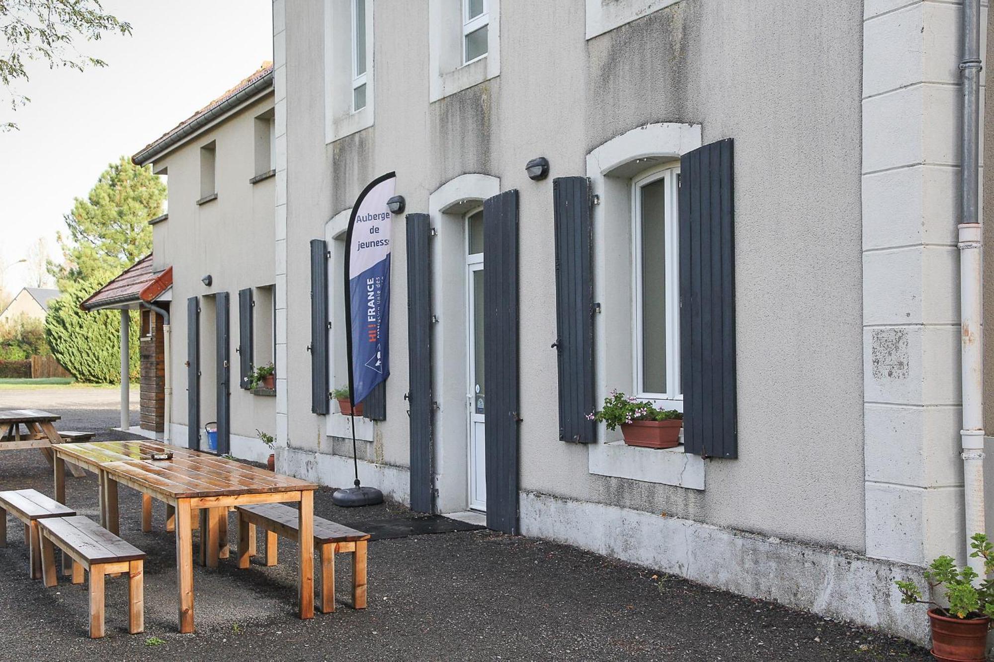 Auberge De Jeunesse Hi Genets Exterior photo